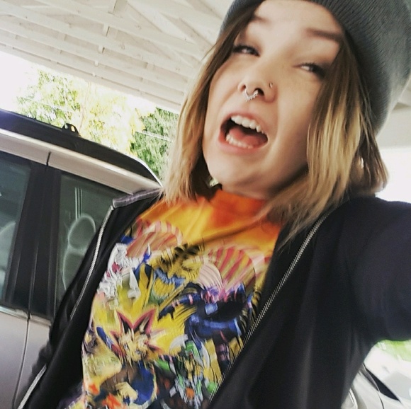 Meet your Posher, Bri - Picture 1 of 1